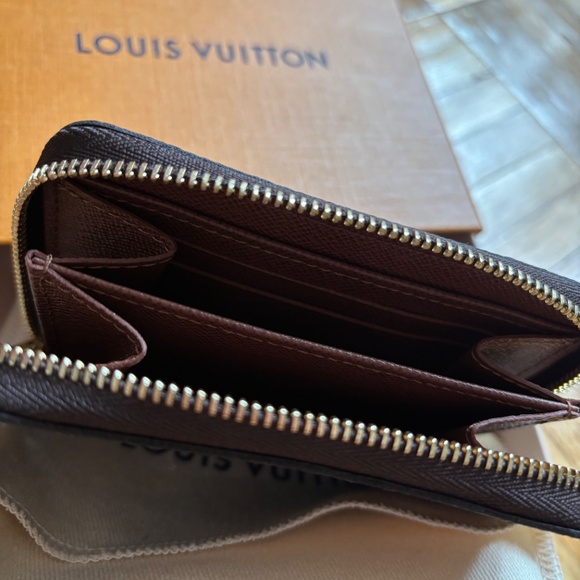 LV Zippy Coin Purse (New) - Picture 2 of 3